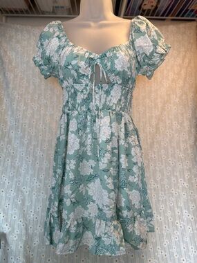 Zaful Mint Green and White Floral Tie-Front Dress